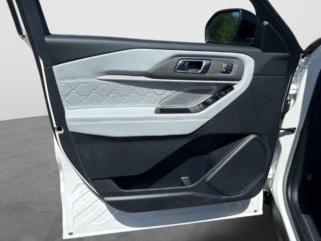 New 2027 Ford Explorer Platinum w/ 3.0L Ultimate Package RWD image 20