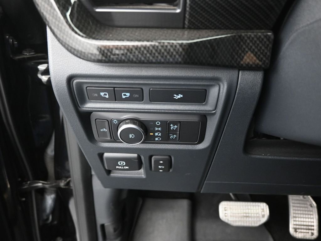 Used 2022 Ford F150 Lariat w/ Equipment Group 502A High image 16