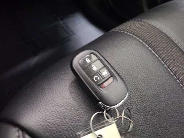 Used 2025 Honda Pilot EX-L image 35