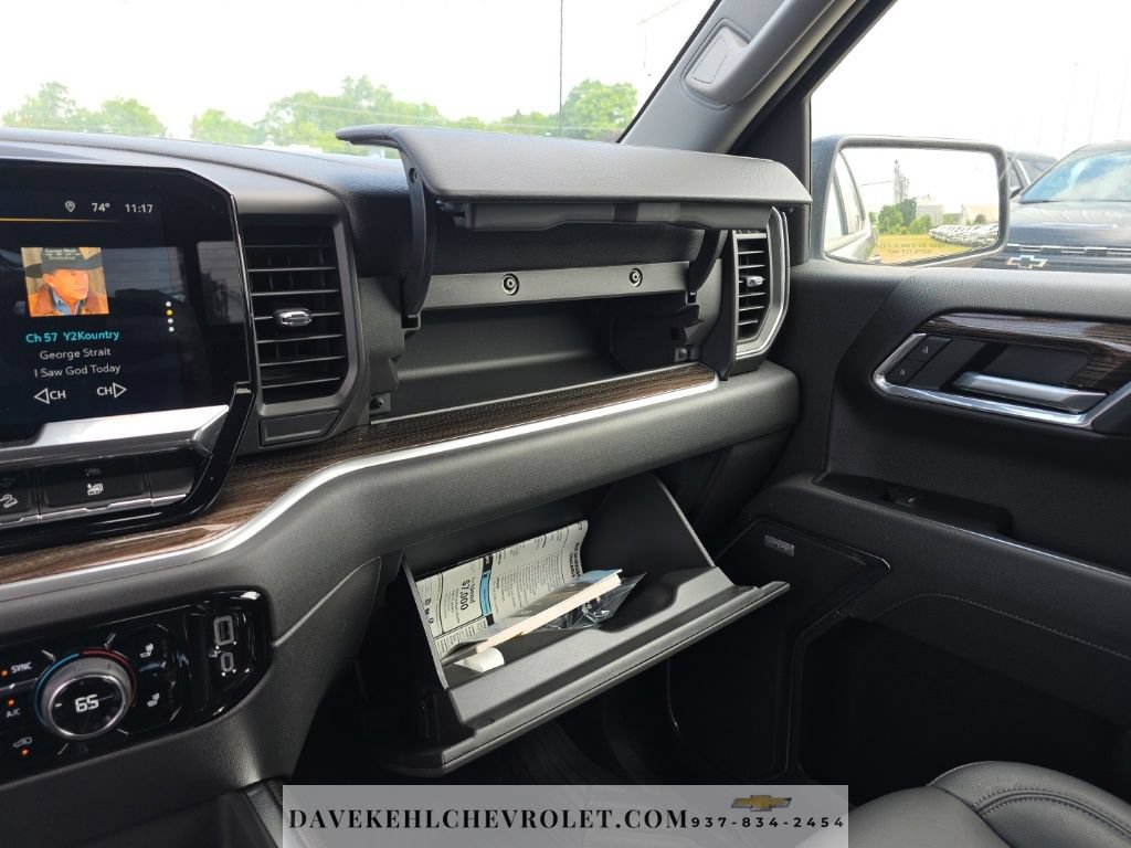 Used 2025 Chevrolet Silverado 1500 LT Trail Boss w/ LT Trail Boss Premium Package AWD/4WD image 21