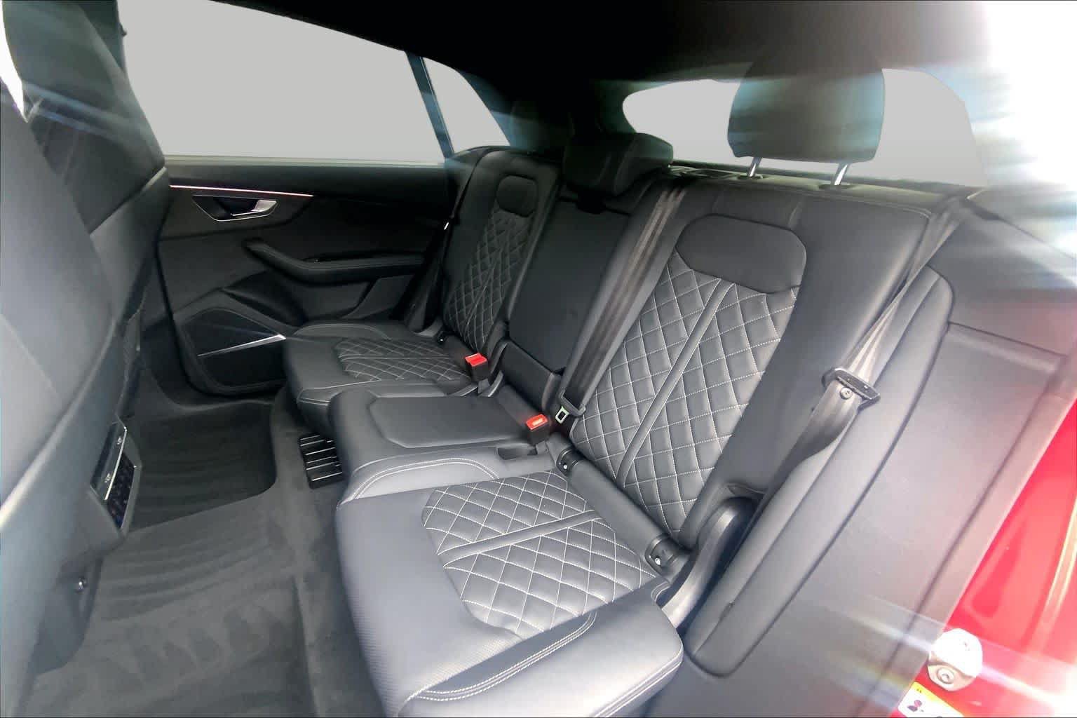 Used 2024 Audi SQ8 Premium Plus w/ 23" Wheel Package AWD/4WD image 38