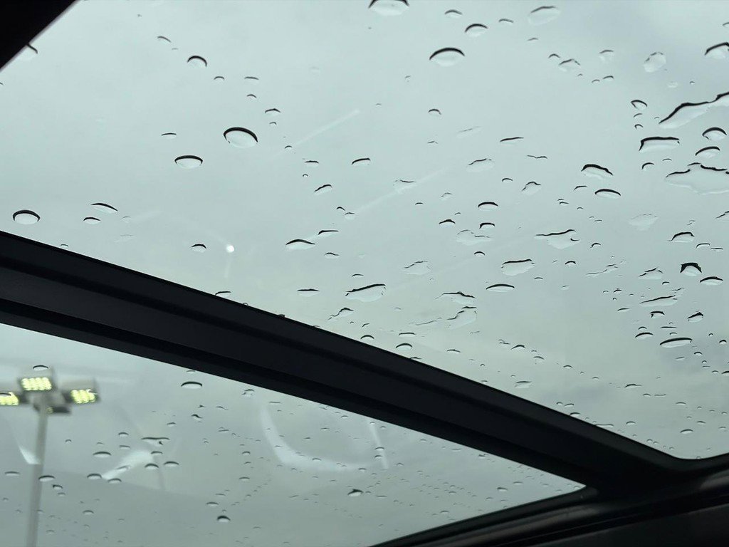 Used 2025 GMC Acadia Denali FWD image 11