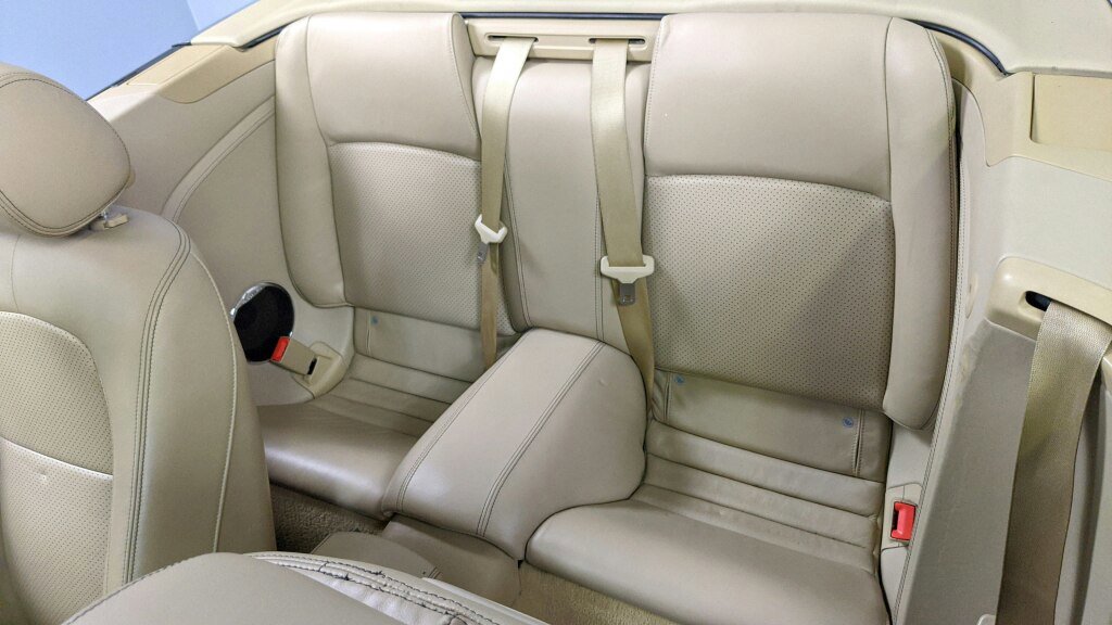 Used 2010 Jaguar XK Convertible image 27