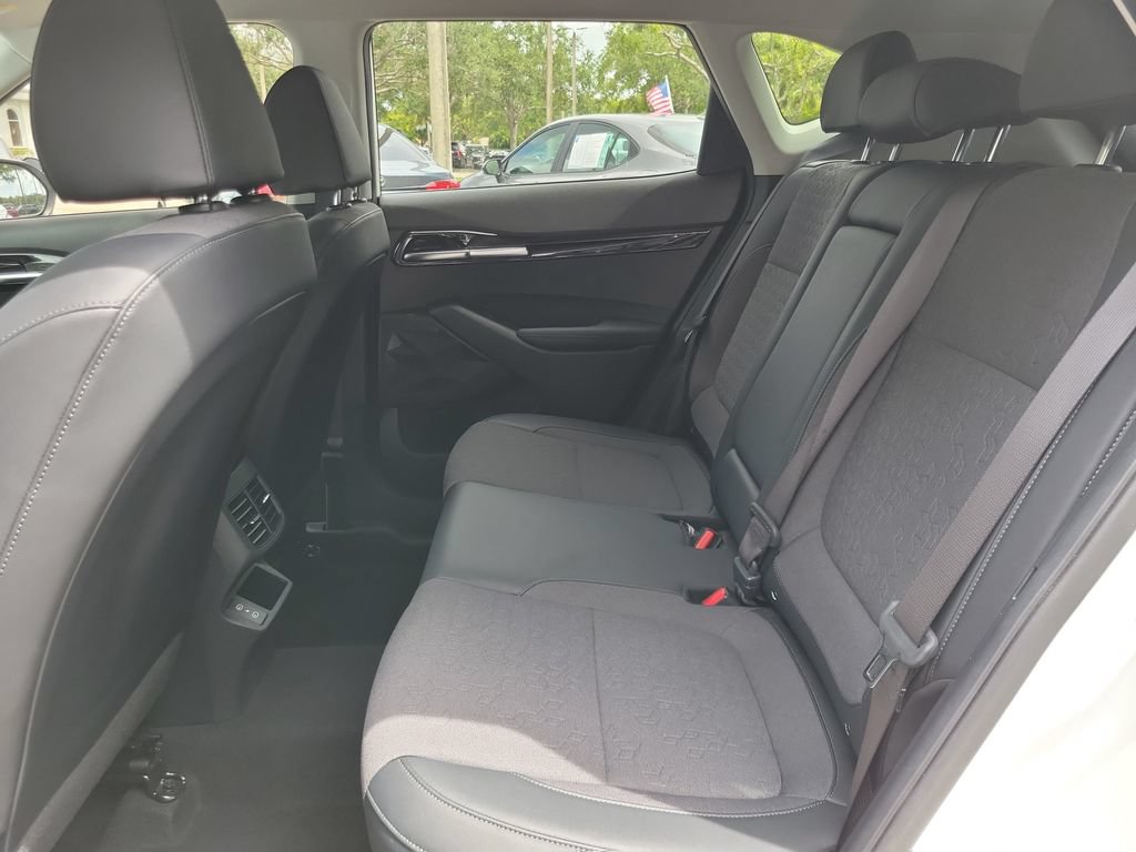 Used 2024 Kia Seltos S FWD image 7