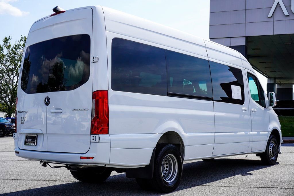 Used 2021 Mercedes-Benz Sprinter 3500 w/ Swivel Seat Package image 6