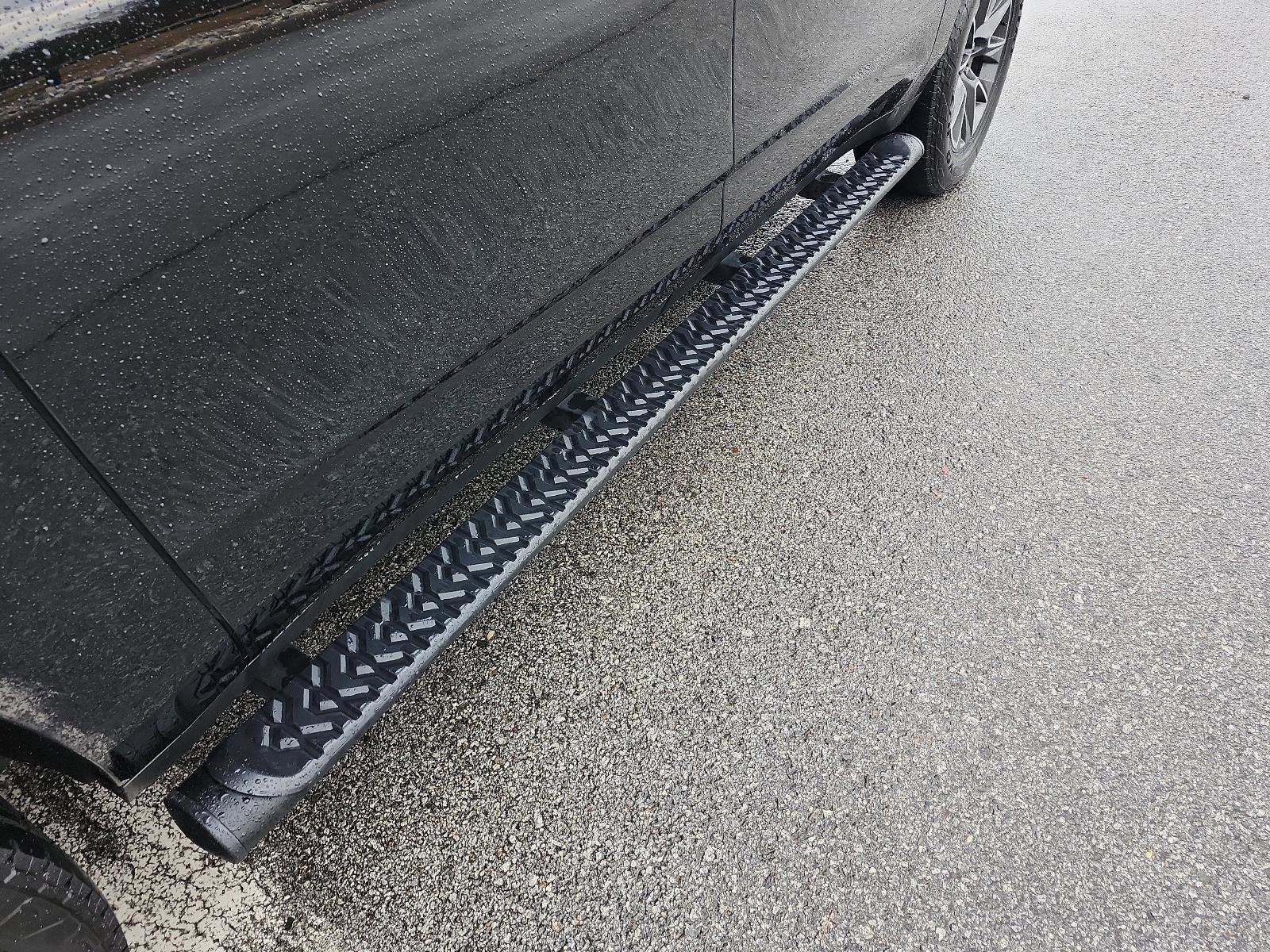 Certified 2024 Chevrolet Suburban Z71 w/ Z71 Off-Road Package image 6