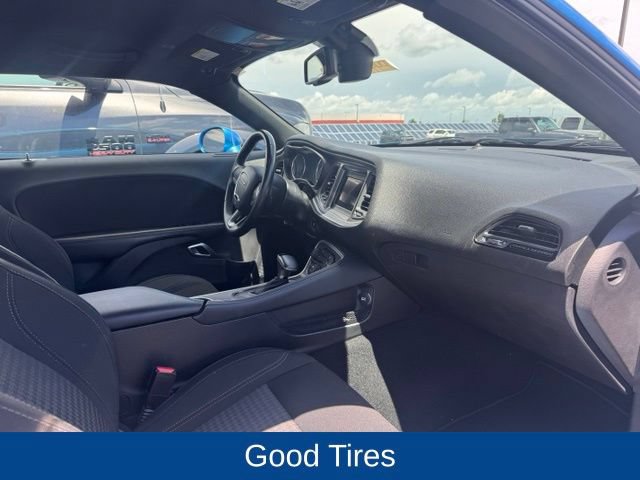 Used 2019 Dodge Challenger SXT AWD/4WD image 8