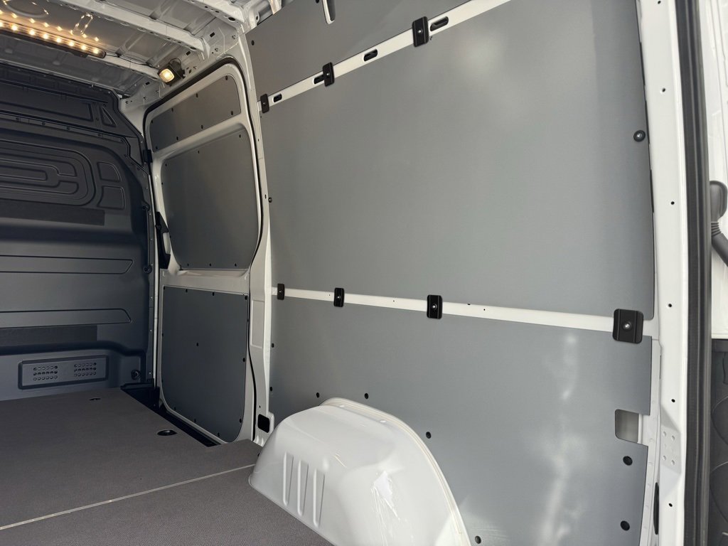 Used 2024 Mercedes-Benz Sprinter 144 Cargo image 10