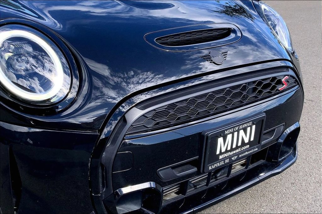 Used 2023 MINI Cooper S w/ Signature Upholstery Package FWD image 30