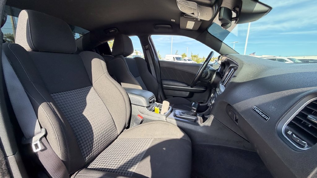 Certified 2023 Dodge Charger GT w/ Technology Group RWD image 12