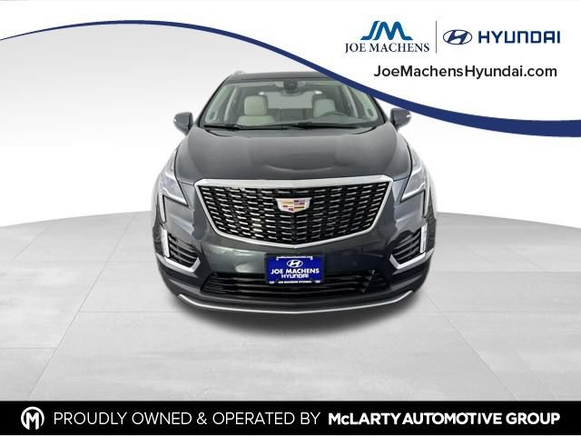 Used 2022 Cadillac XT5 Premium Luxury FWD image 3
