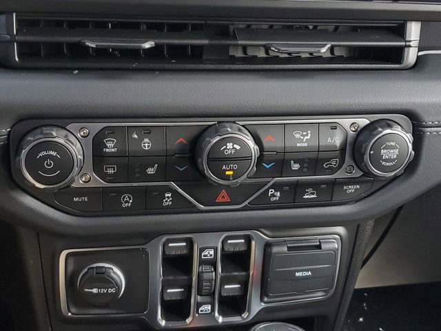 New 2025 Jeep Wrangler Unlimited Sahara image 27