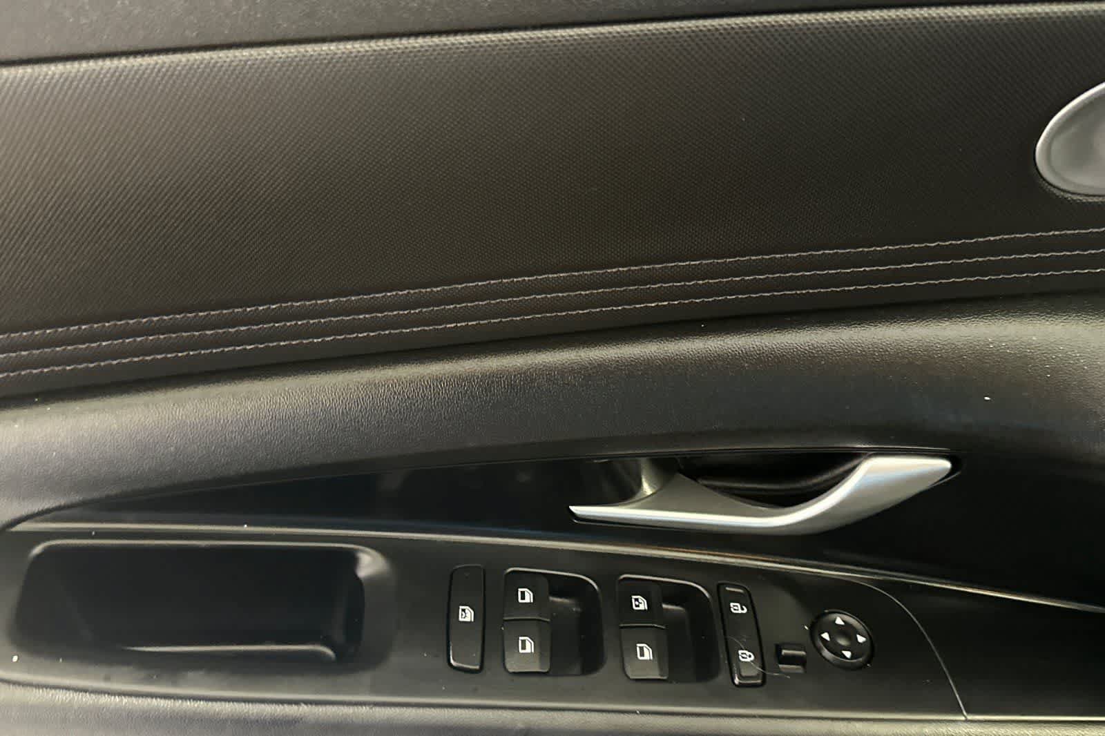 Used 2023 Hyundai Elantra SEL w/ Convenience Package FWD image 13