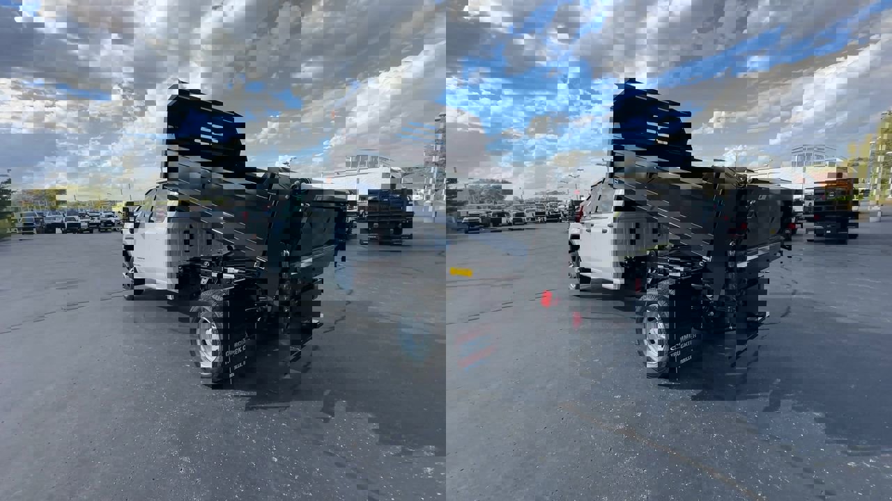 New 2025 GMC Sierra 3500 Pro w/ Convenience Package image 6