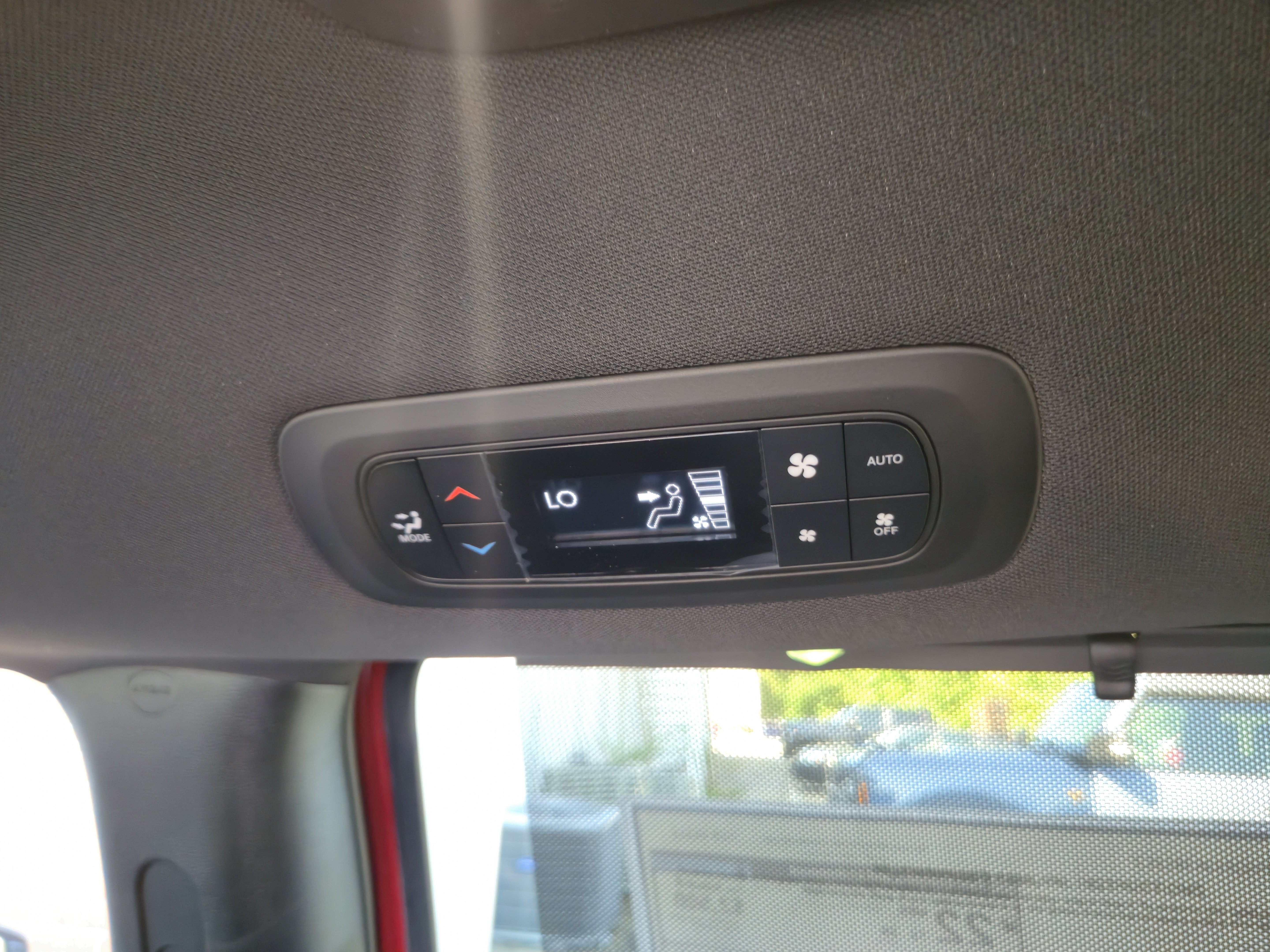 New 2027 Chrysler Pacifica Select FWD image 29