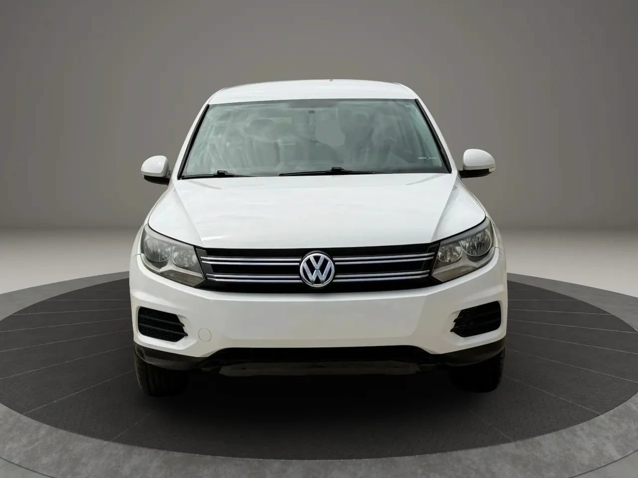 Used 2014 Volkswagen Tiguan S FWD image 8