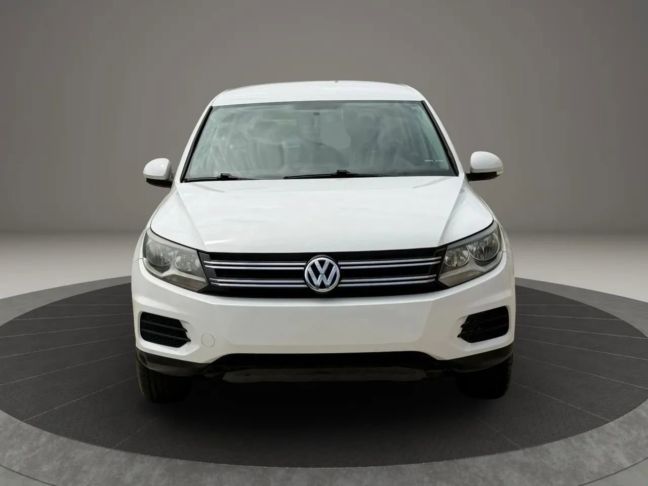 Used 2014 Volkswagen Tiguan S FWD image 8