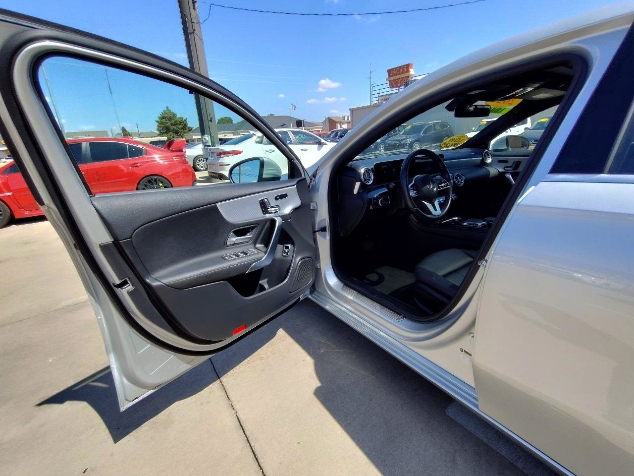 Used 2020 Mercedes-Benz A 220 image 13