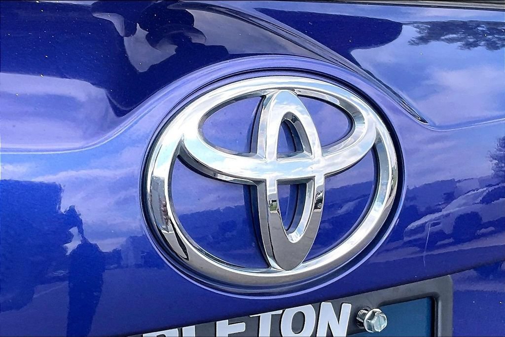 Used 2015 Toyota RAV4 Limited AWD/4WD image 8