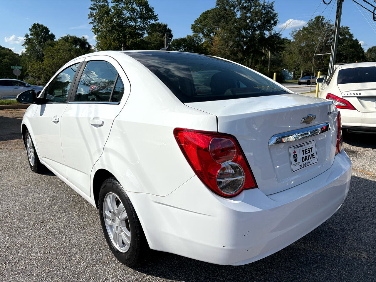 Used 2013 Chevrolet Sonic LT image 2