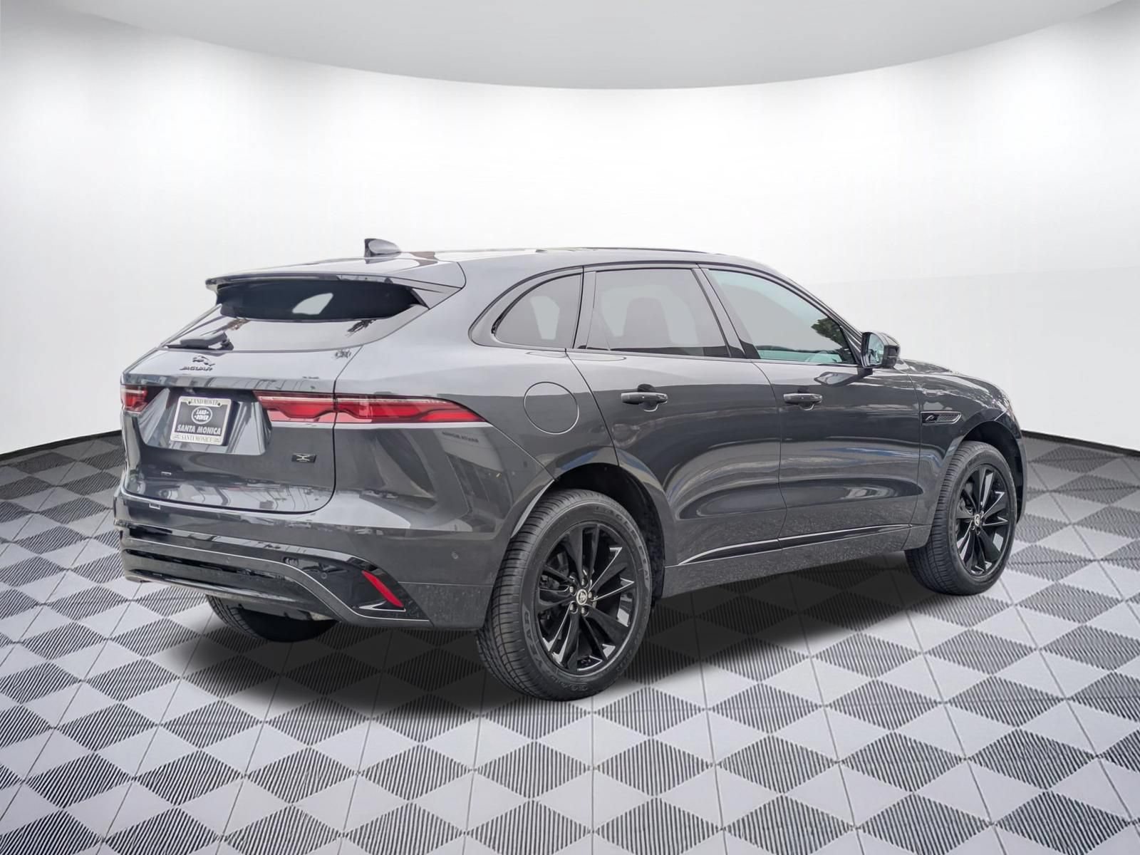 Used 2026 Jaguar F-PACE R-Dynamic S AWD/4WD image 5
