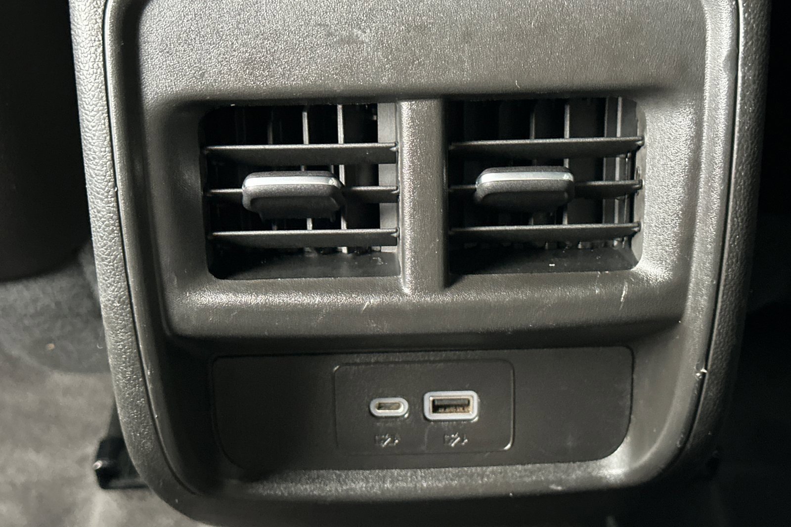 Used 2024 Cadillac XT4 Premium Luxury image 15