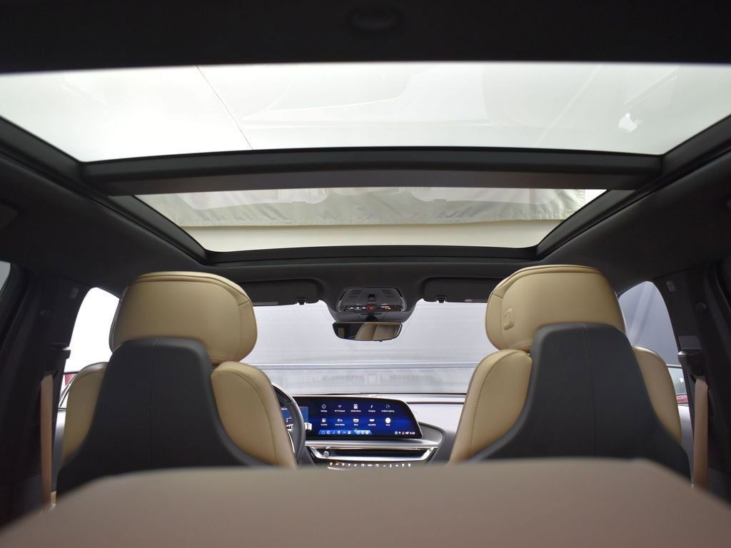 Certified 2024 Cadillac Lyriq Sport w/ Nappa Leather Package image 34