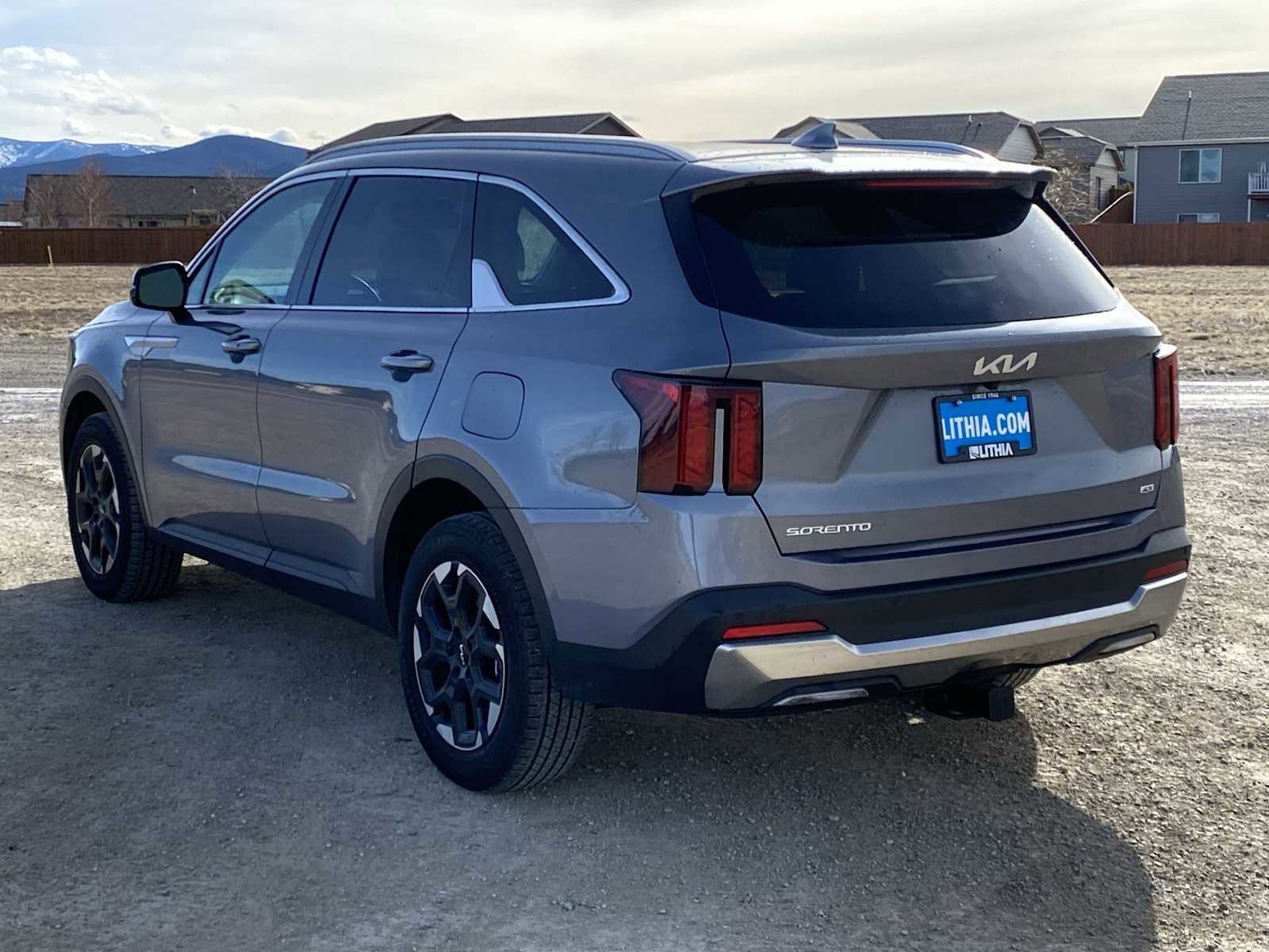 Used 2024 Kia Sorento S w/ Panoramic Sunroof Package image 12