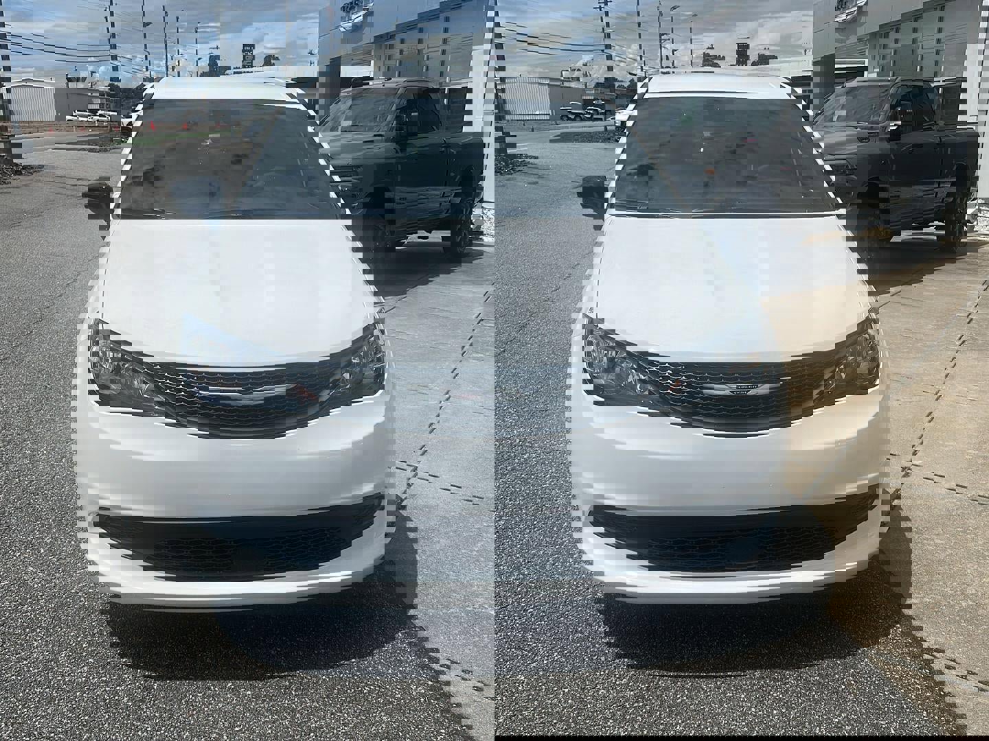 New 2026 Chrysler Voyager LX image 2