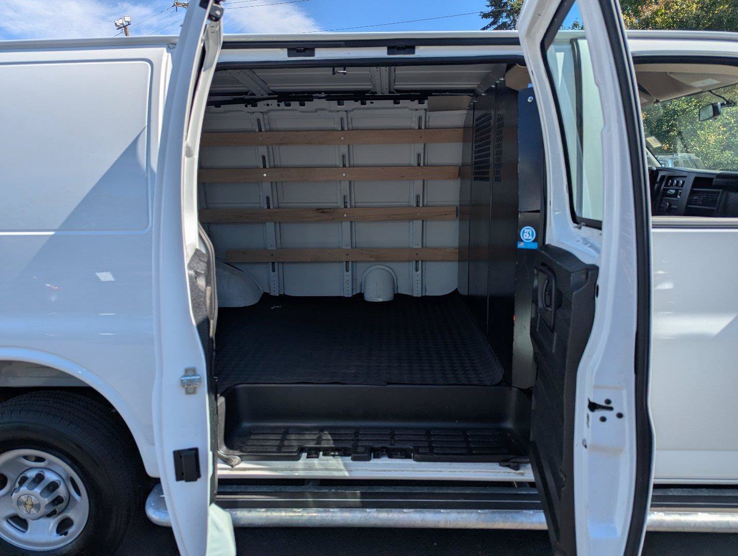 Used 2025 Chevrolet Express 2500 w/ Driver Convenience Package RWD image 23