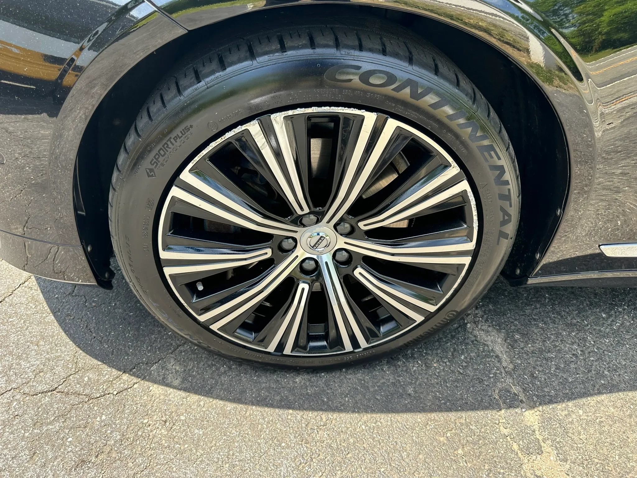 Used 2023 Volvo S90 B6 Plus AWD/4WD image 9