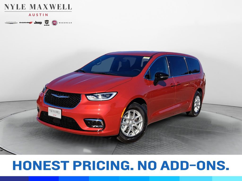 New 2026 Chrysler Pacifica Select