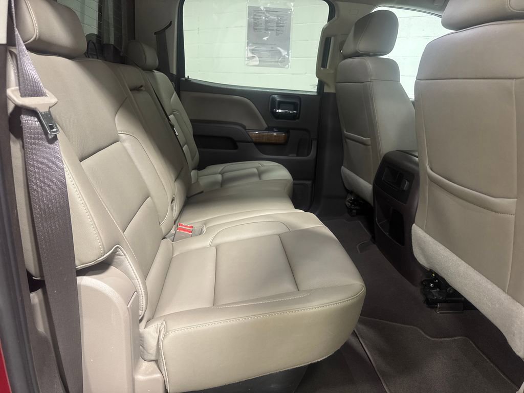 Used 2018 GMC Sierra 1500 SLT AWD/4WD image 42