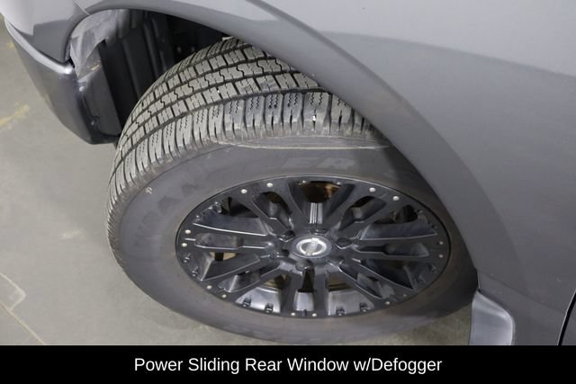 Used 2019 Nissan Titan SV w/ SV Convenience Package RWD image 40