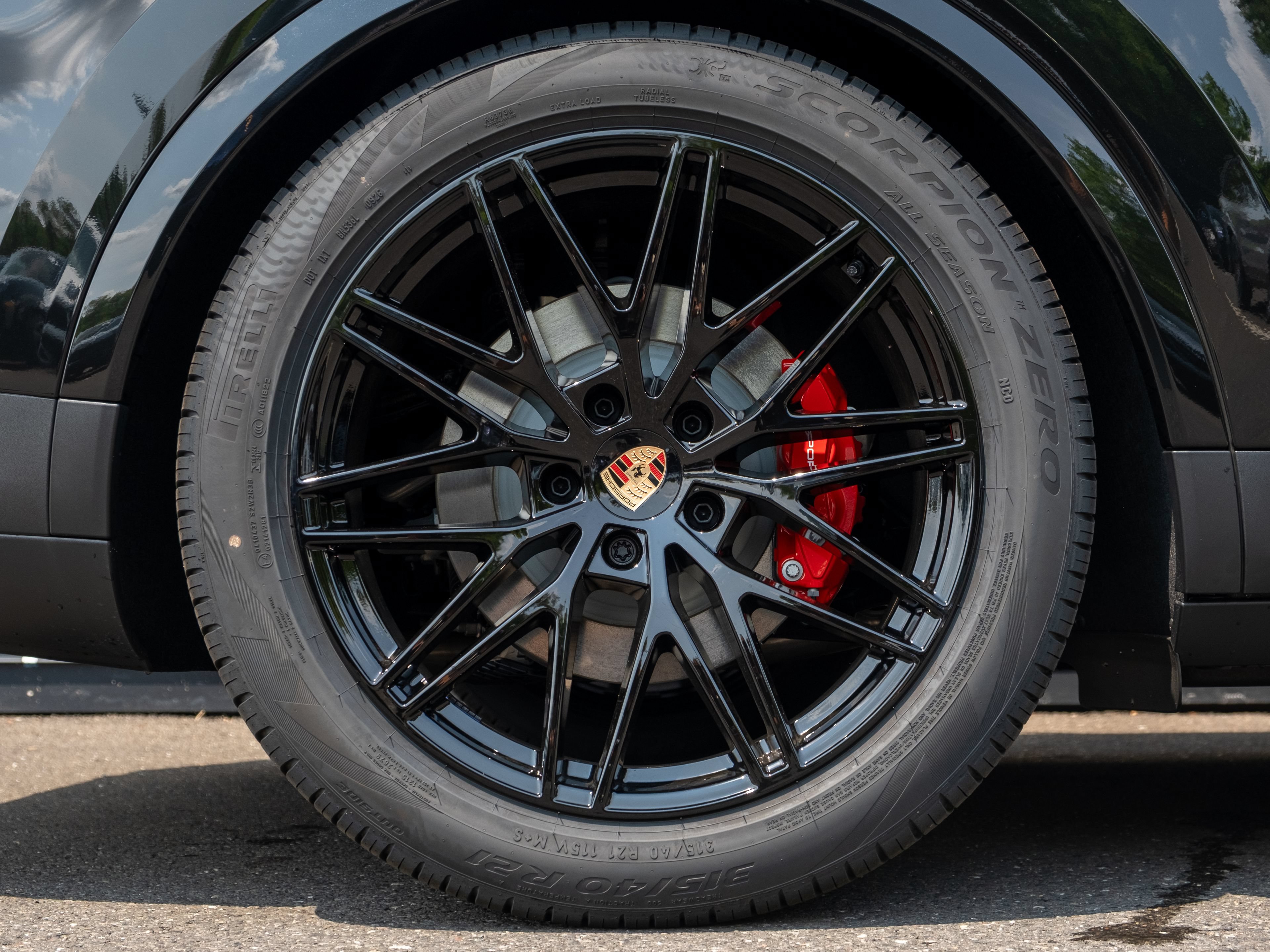 New 2026 Porsche Cayenne S AWD/4WD image 14
