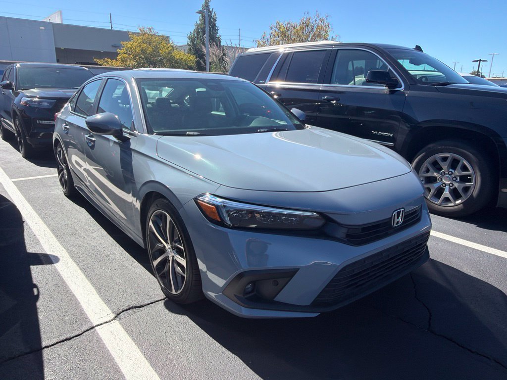 Used 2023 Honda Civic Touring image 4