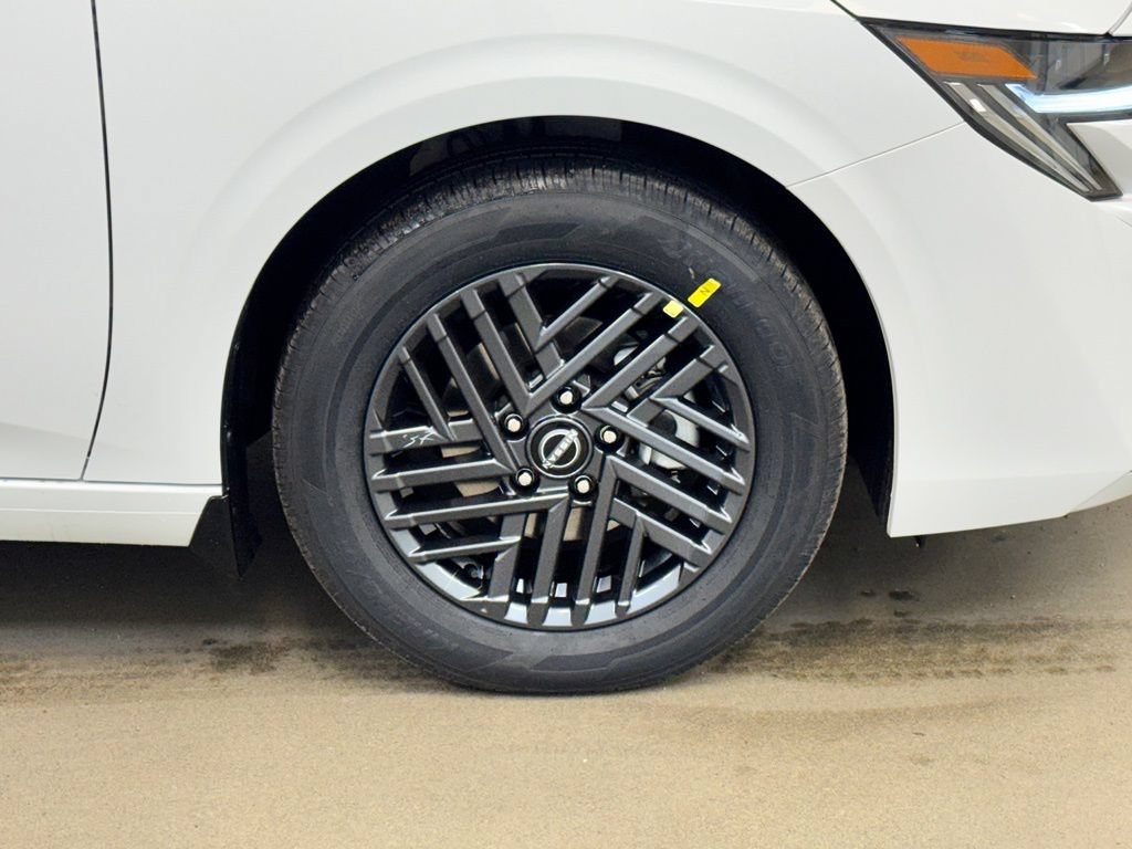 New 2026 Nissan Sentra SV w/ SV Convenience Package FWD image 4