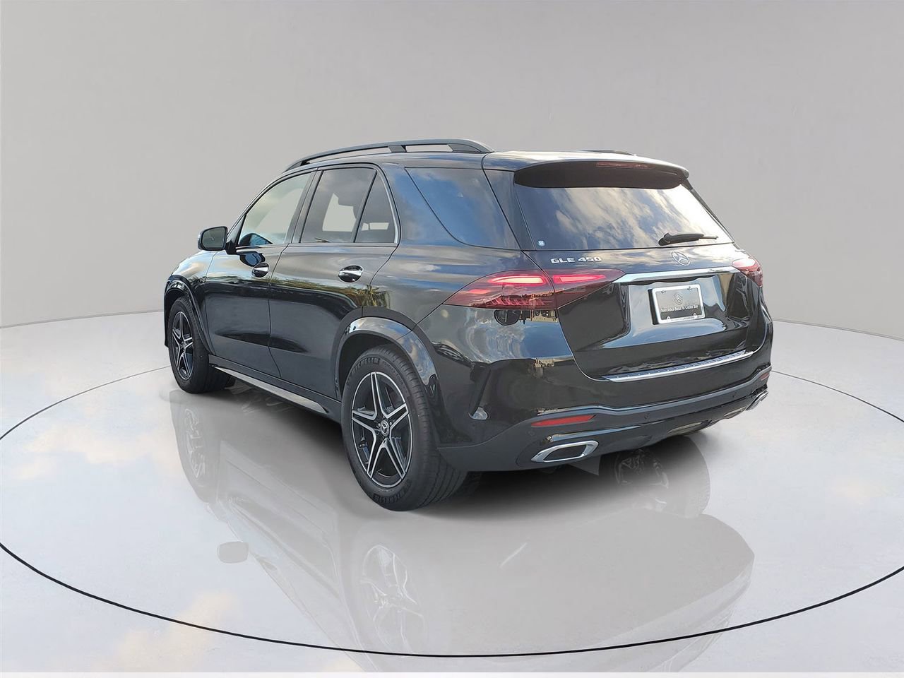 New 2025 Mercedes-Benz GLE 450 4MATIC image 4