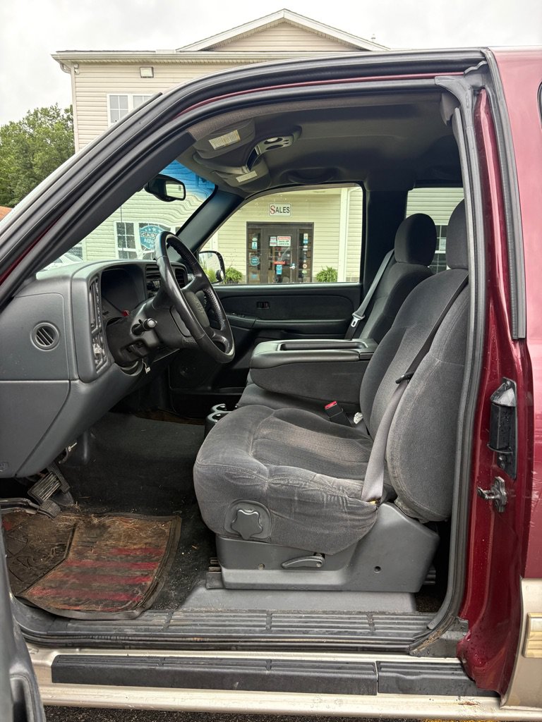 Used 2002 Chevrolet Silverado 1500 LS w/ Off-Road Pkg AWD/4WD image 9