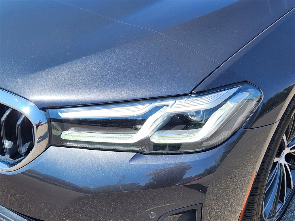 Used 2022 BMW 540i xDrive w/ Premium Package image 9