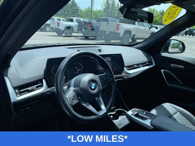 Used 2023 BMW X1 xDrive28i AWD/4WD image 11