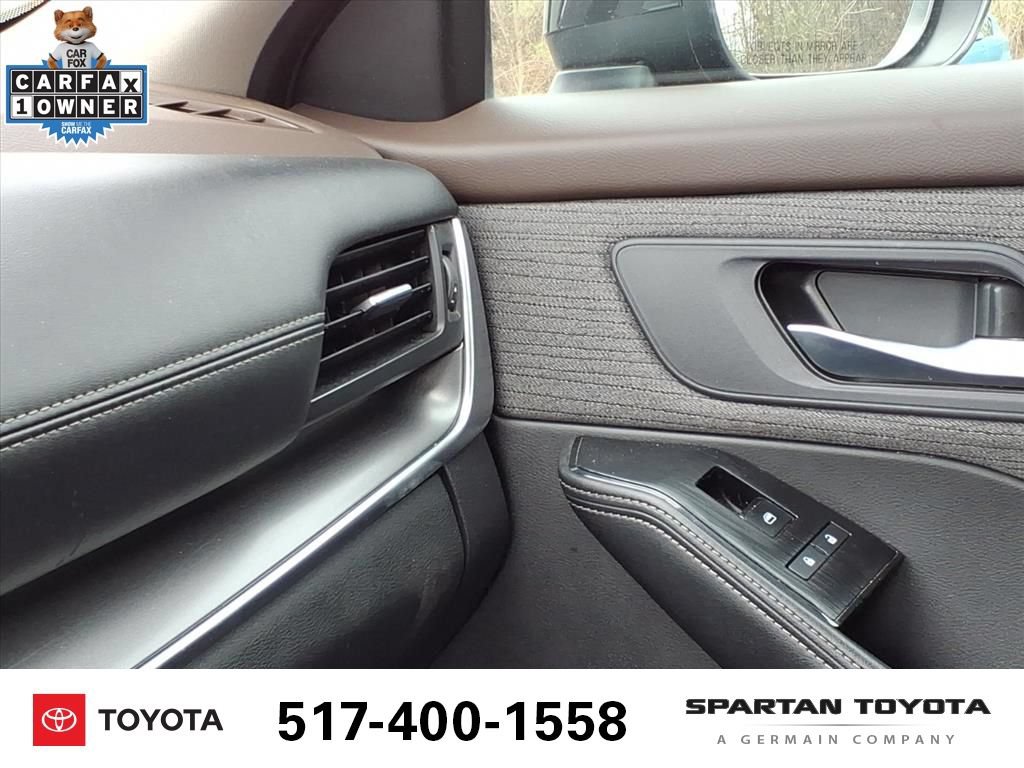 Used 2023 Nissan Rogue SV FWD image 21