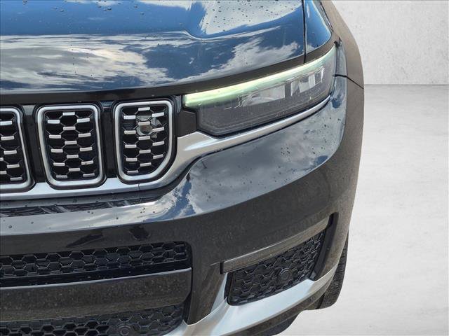 Used 2021 Jeep Grand Cherokee L Summit AWD/4WD image 9
