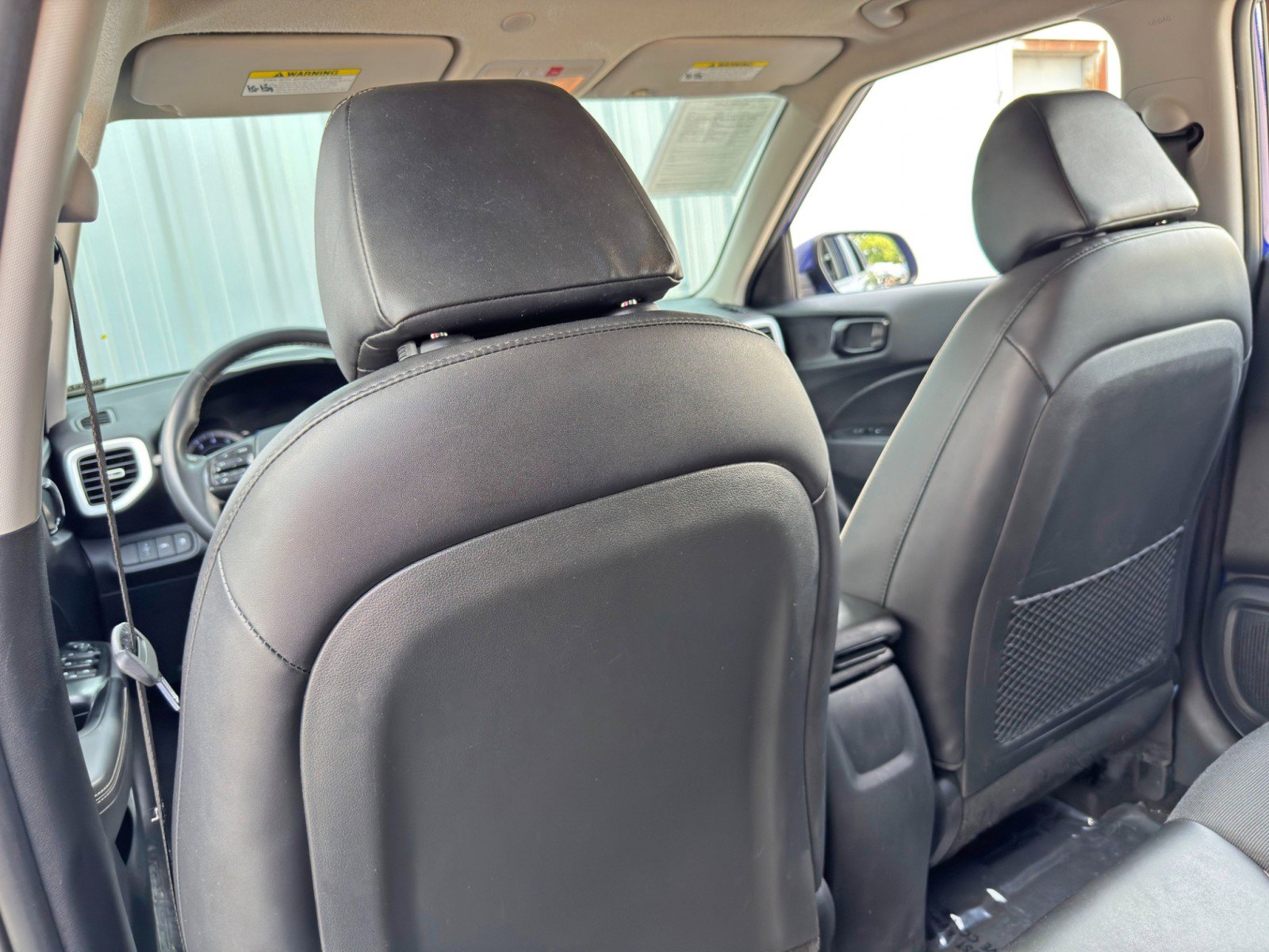 Used 2022 Hyundai Venue Limited w/ Cargo Package image 31