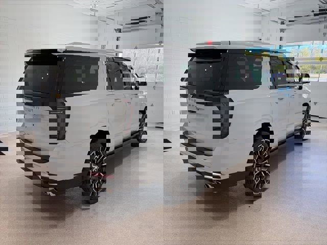 New 2026 Chevrolet Suburban High Country image 6