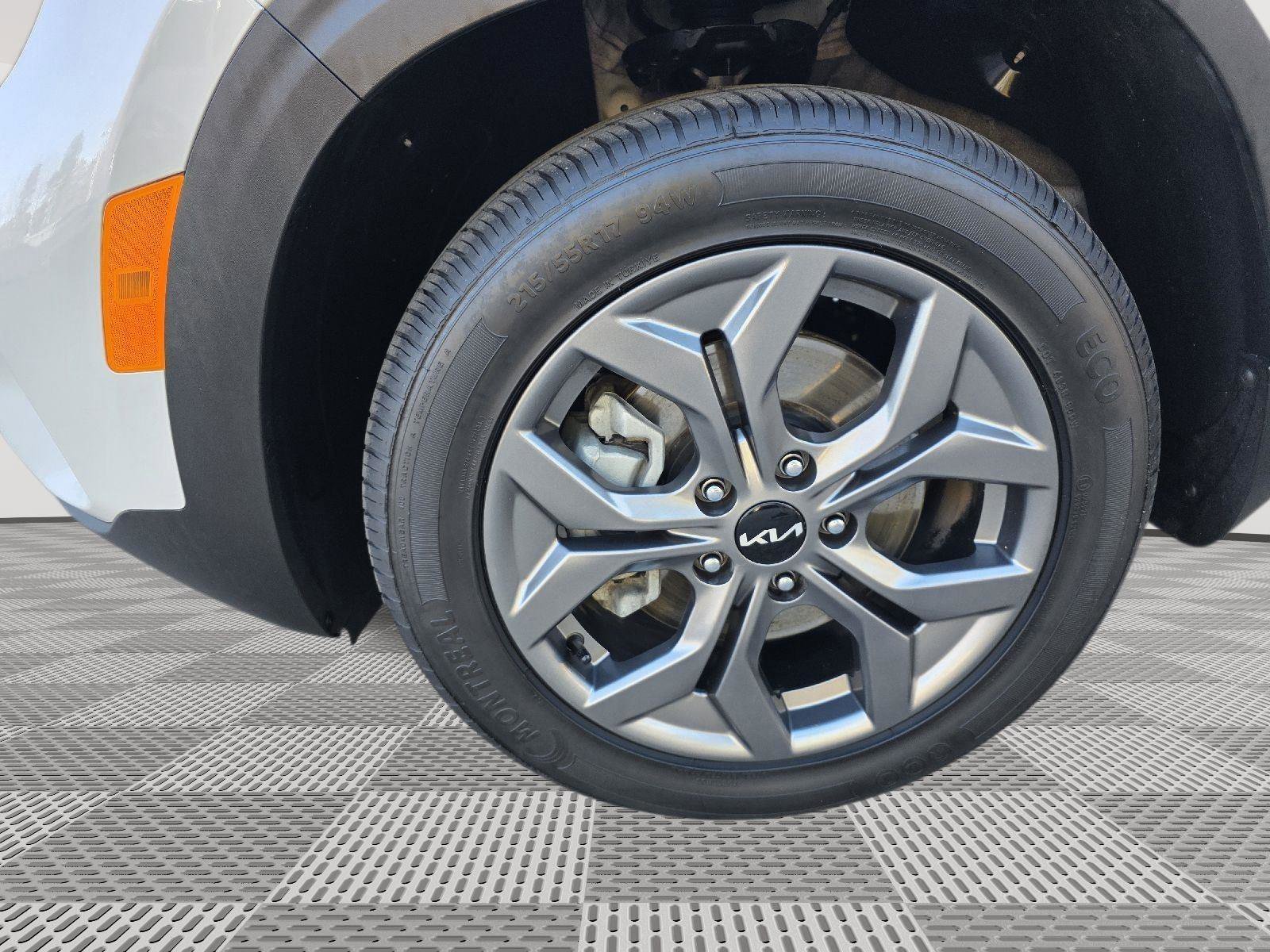 Used 2024 Kia Seltos LX image 24