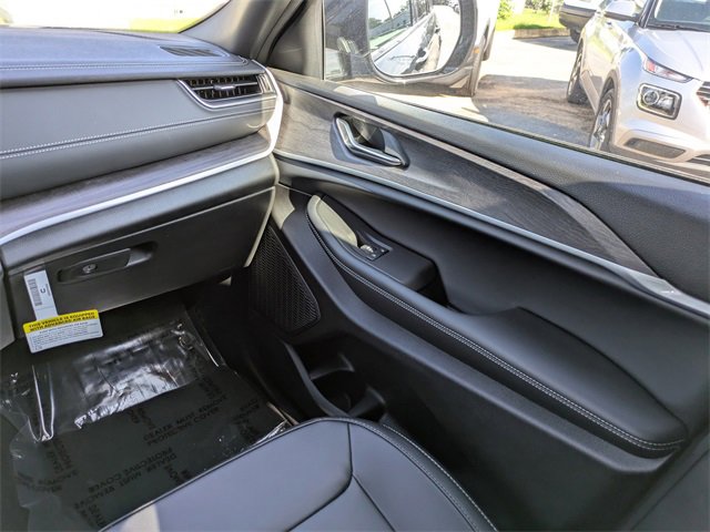 New 2025 Jeep Grand Cherokee Limited w/ Black Appearance Package image 16