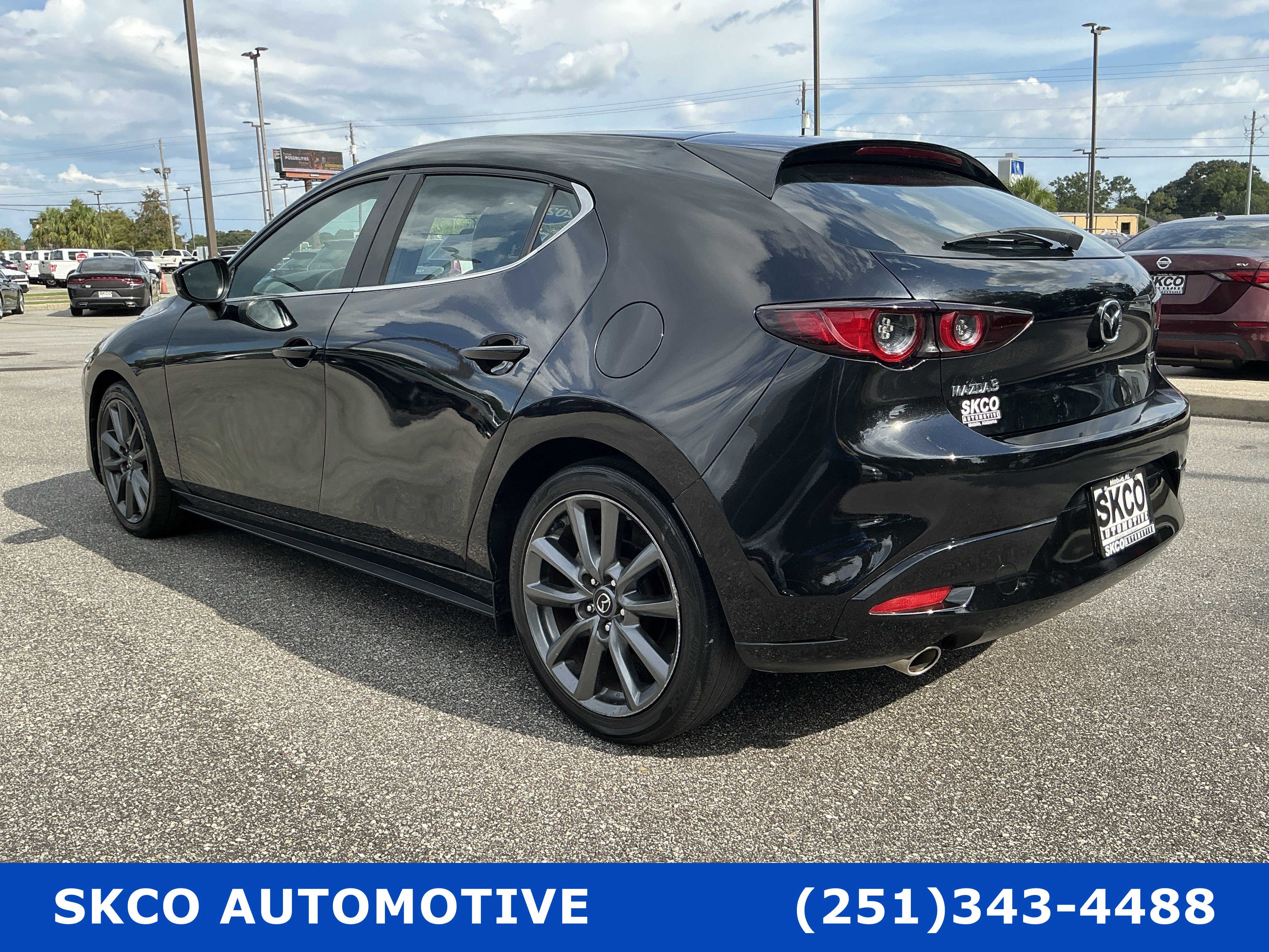 Used 2021 MAZDA MAZDA3 s FWD image 3