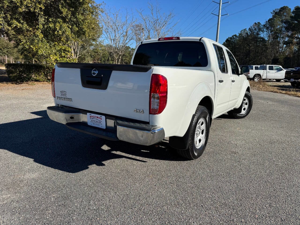 Used 2013 Nissan Frontier S image 34
