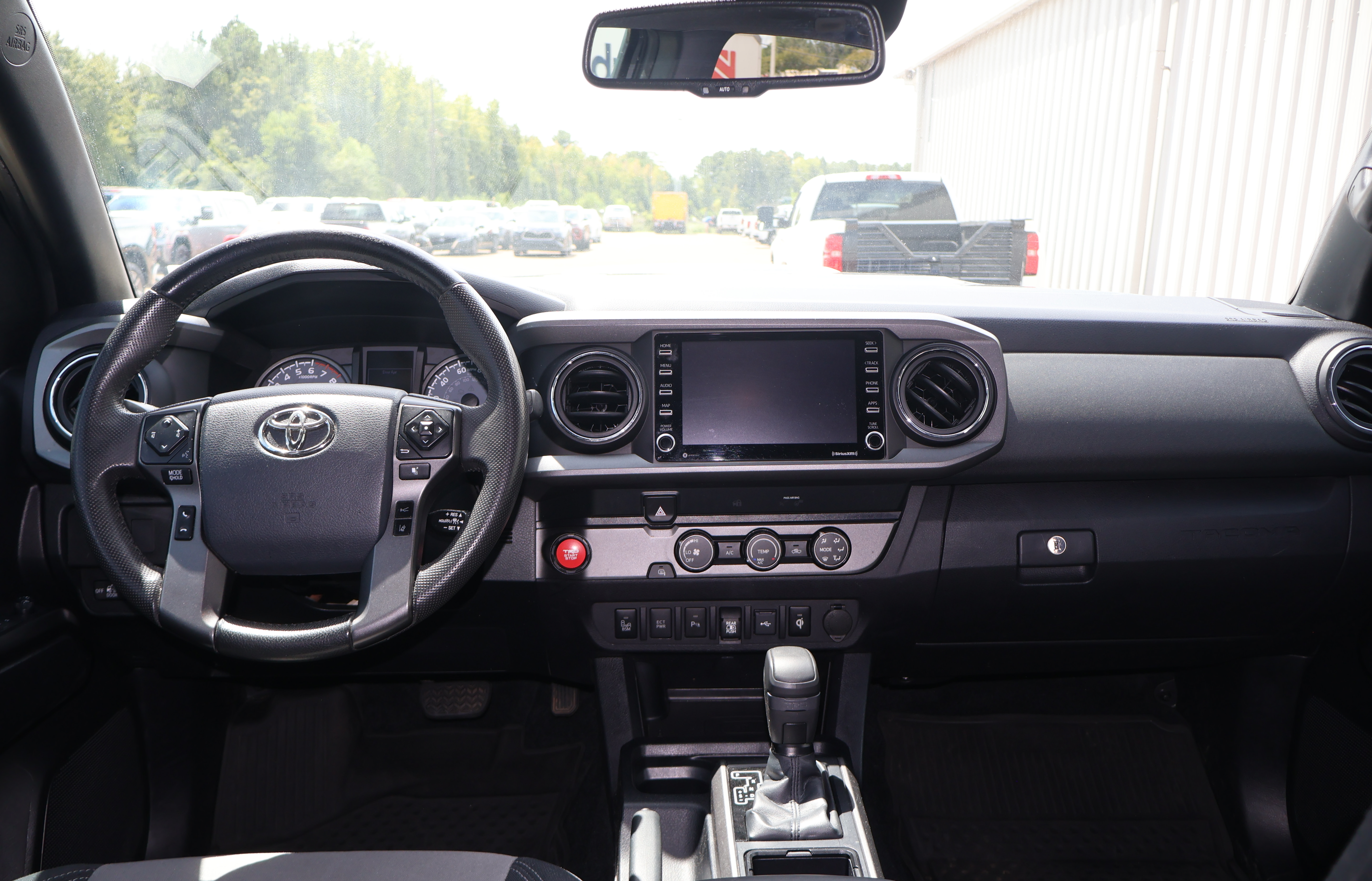 Used 2020 Toyota Tacoma TRD Sport w/ Technology Package RWD image 7